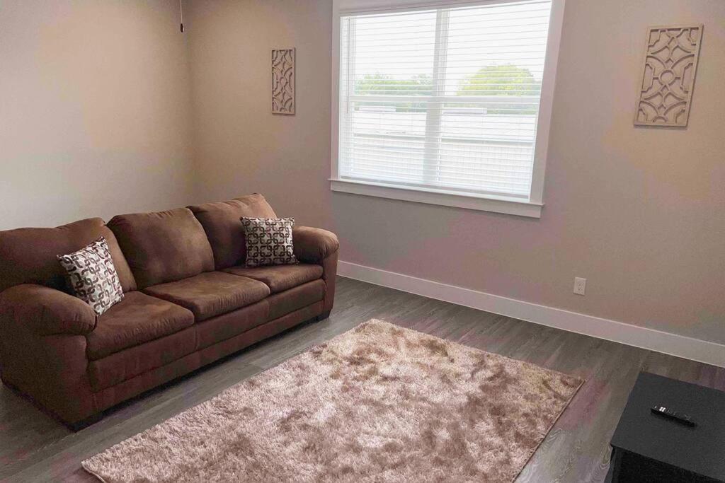 Welcome To Our Spacious 2-Bedroom 2-Bathroom Located In The City Of Houston, Texas! Εξωτερικό φωτογραφία